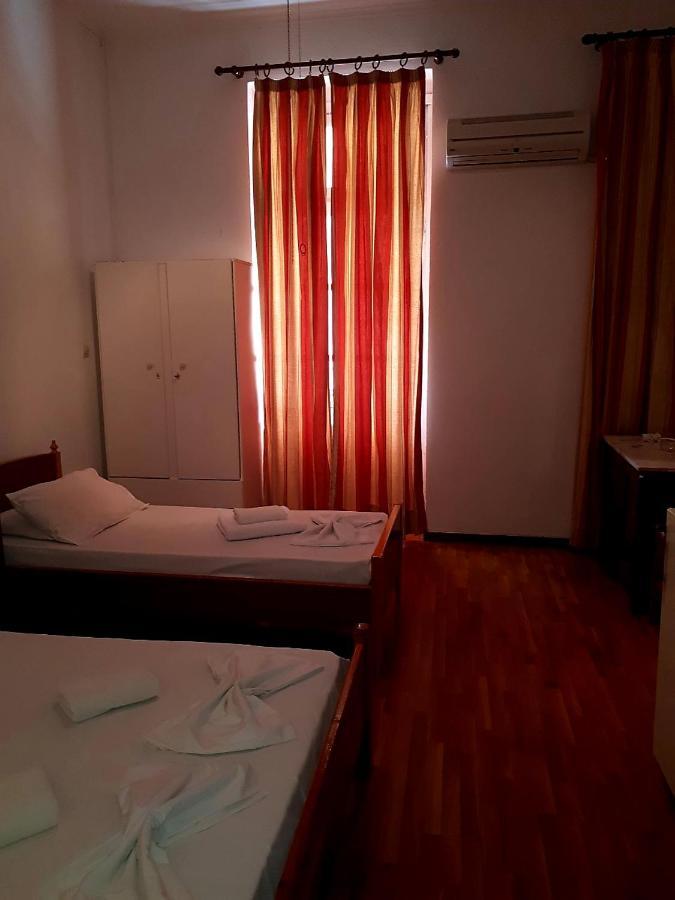 אדיפסוס Ξενοδοχείο 'Παλλαδιον' Hotel 'Palladion' מראה חיצוני תמונה